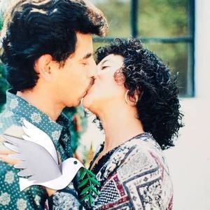 Meet your Posher, Edith